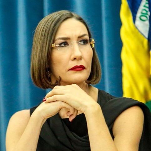 CÉLIA REGINA ODY BERNARDES