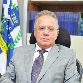 JOÃO BATISTA MOREIRA